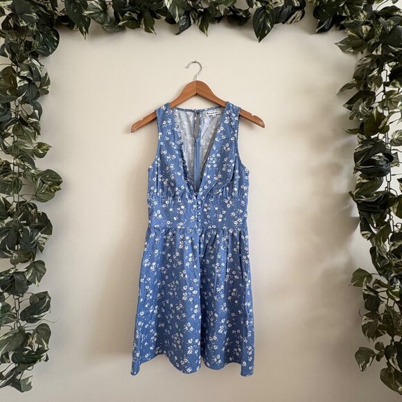 Reformation Dresses & Skirts - Reformation Isador Sleeveless Front Button Mini Dress Floral Blue Women’s Sz 4